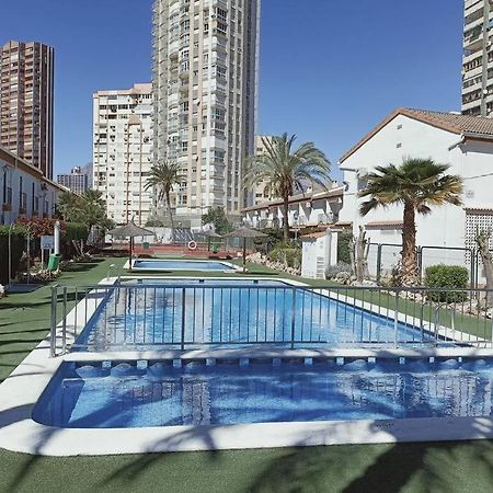 2 Bedroom Townhouse In Beautiful Gated Complex Benidorm Zewnętrze zdjęcie